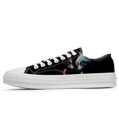 Highlight Your Fashion With Men's and Women's Low-Top Canvas Shoes Wolf