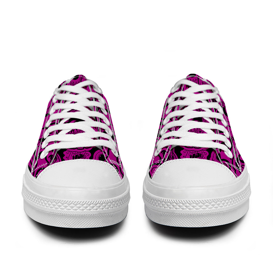 Highlight Your Fashion With Men's and Women's Low-Top Canvas Shoes