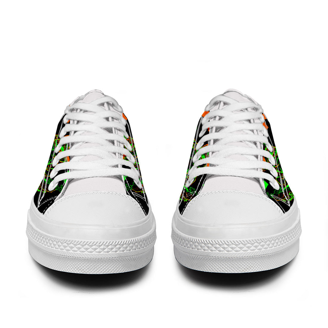 Highlight Your Fashion With Men's and Women's Low-Top Canvas Shoes Shark