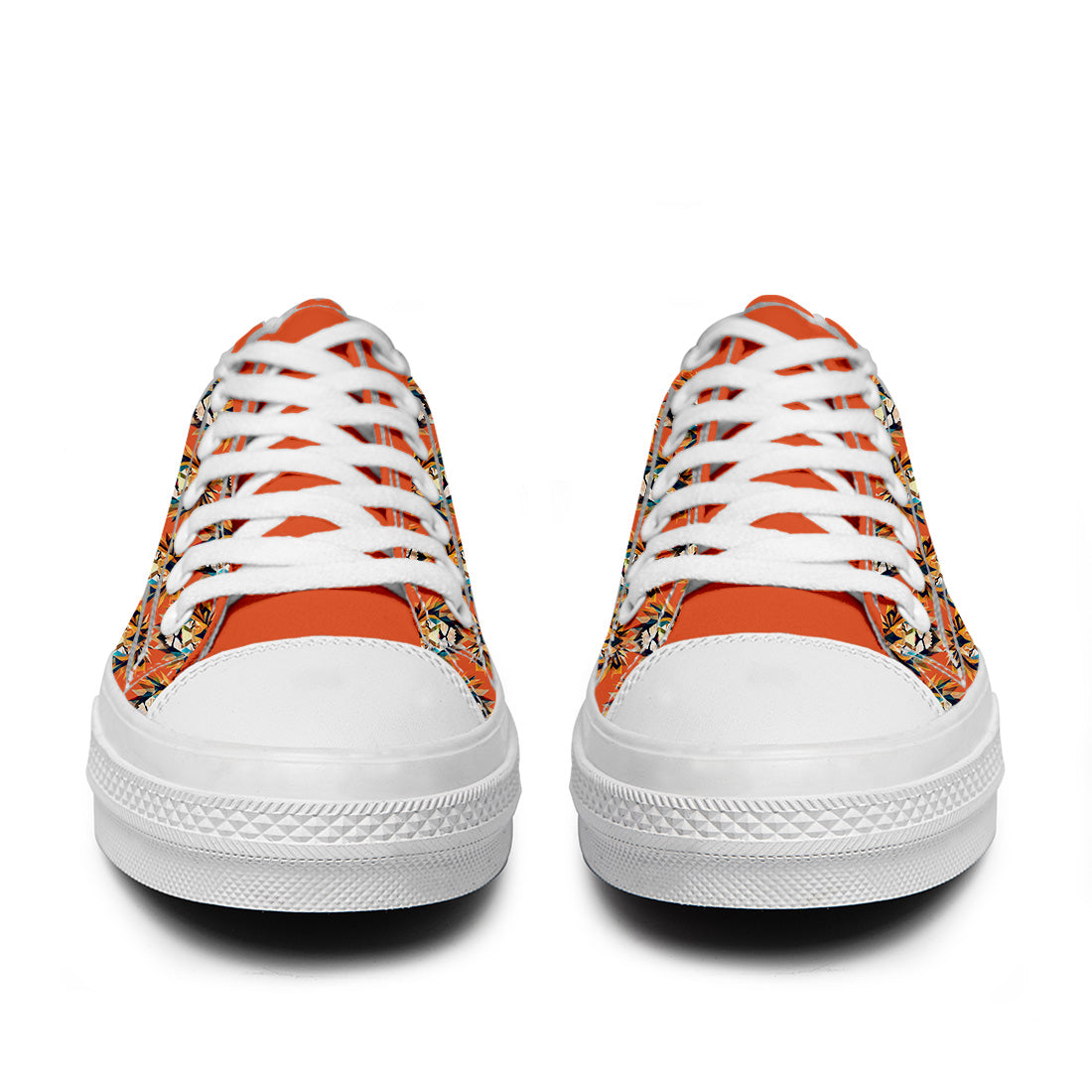 Highlight Your Fashion With Men's and Women's Low-Top Canvas Shoes Lion