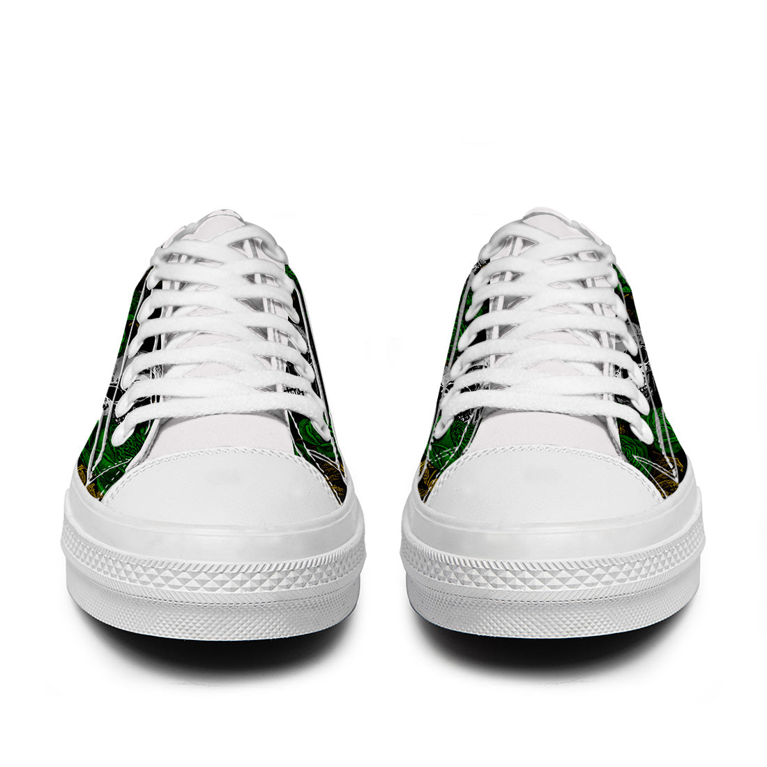 Highlight Your Fashion With Men's and Women's Low-Top Canvas Shoes Skeleton
