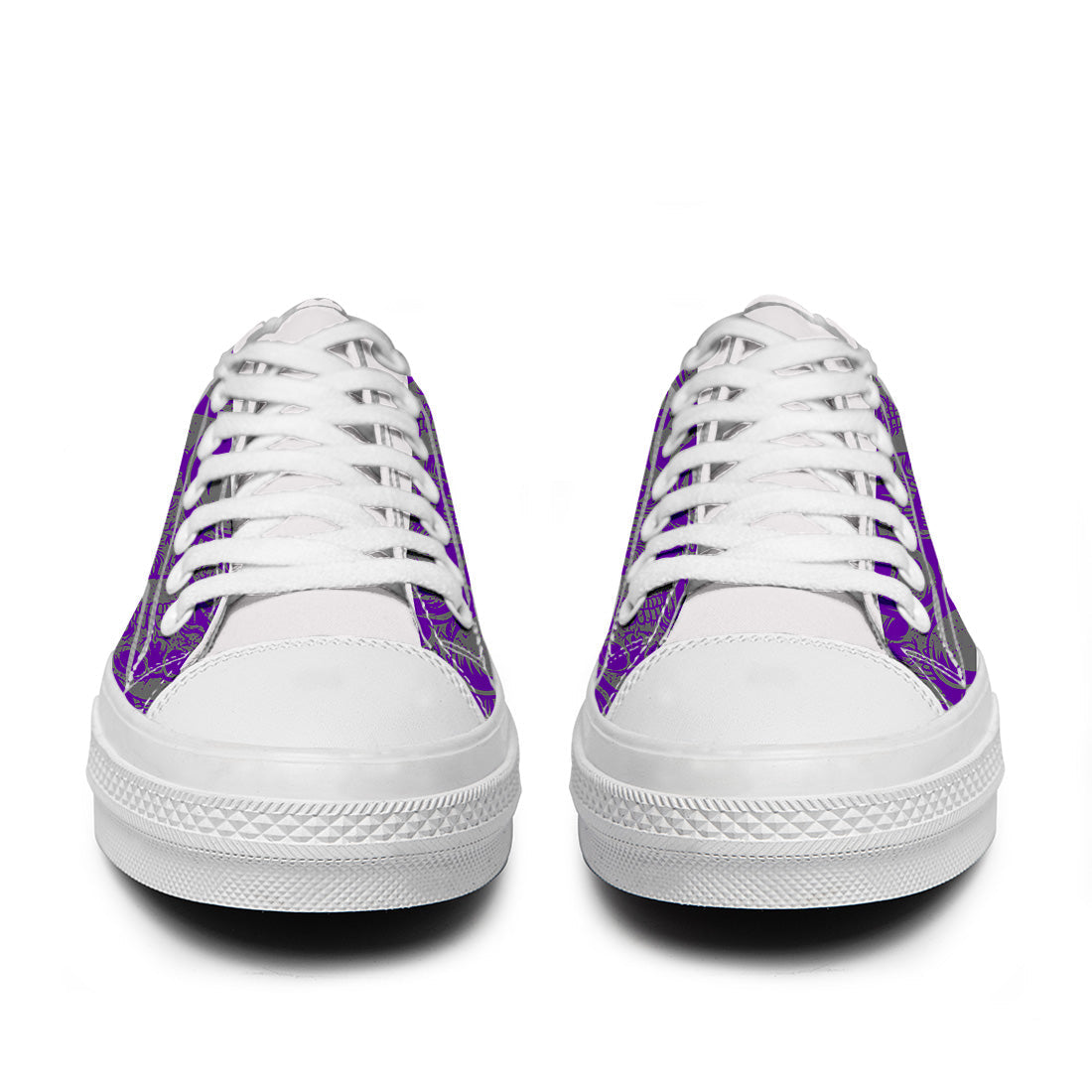 Highlight Your Fashion With Men's and Women's Low-Top Canvas Shoes Skeleton
