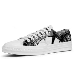 Highlight Your Fashion With Men's and Women's Low-Top Canvas Shoes