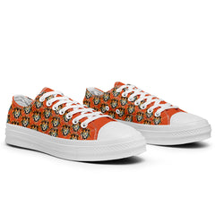 Highlight Your Fashion With Men's and Women's Low-Top Canvas Shoes Lion