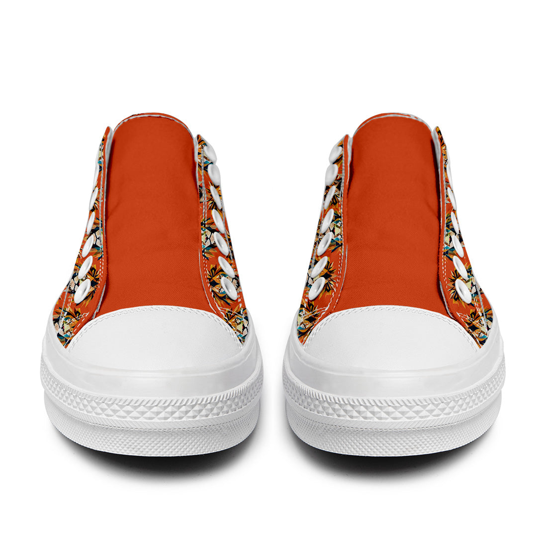 Highlight Your Fashion With Men's and Women's Low-Top Canvas Shoes Lion